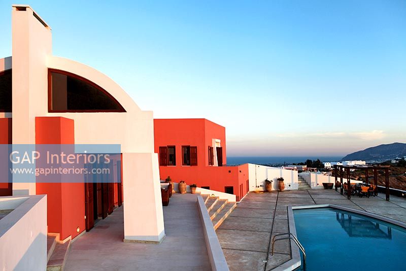 Modern luxury villa and pool
