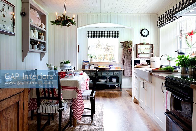 Country kitchen diner at Christmas