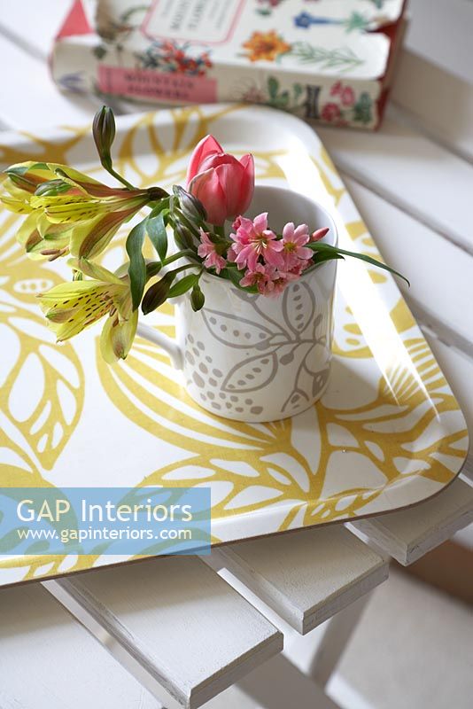 Patterned tray and flower arrangement