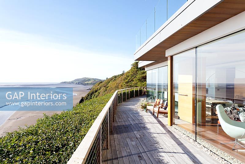 Contemporary home overlooking sea