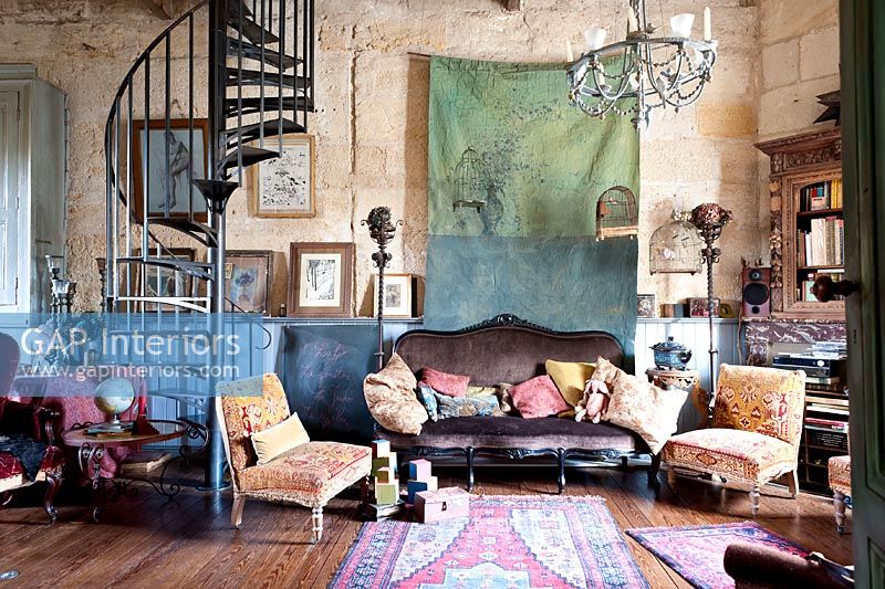 Living room with vintage furniture