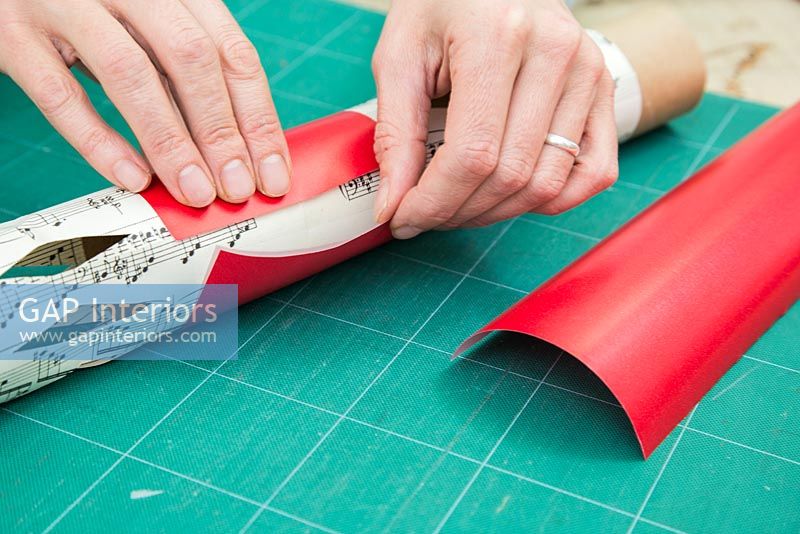Step by Step guide for making Christmas Crackers from scratch - attaching decorative paper