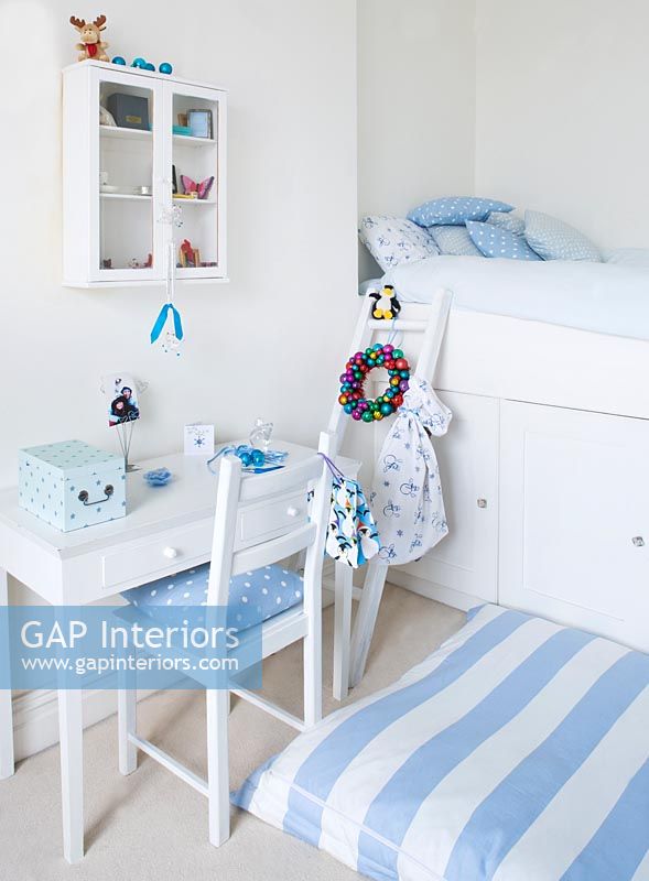 Blue and white themed boys bedroom at christmas
