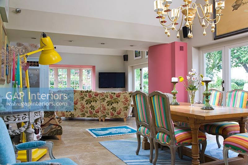 Colourful open plan extension with dining area