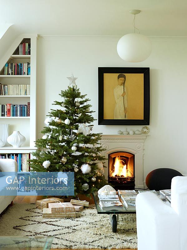Modern living room decorated for christmas
