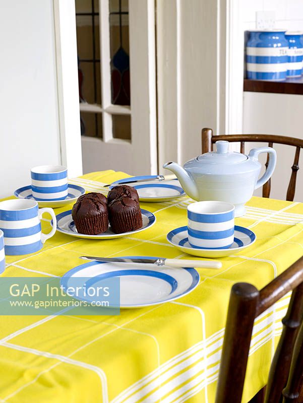 Vintage tea set on kitchen table