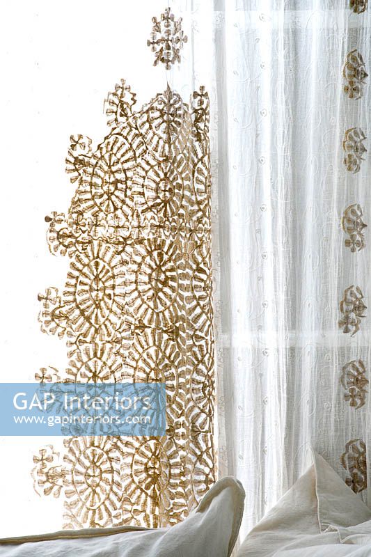 Embroidered curtain