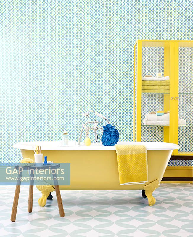 Yellow bath