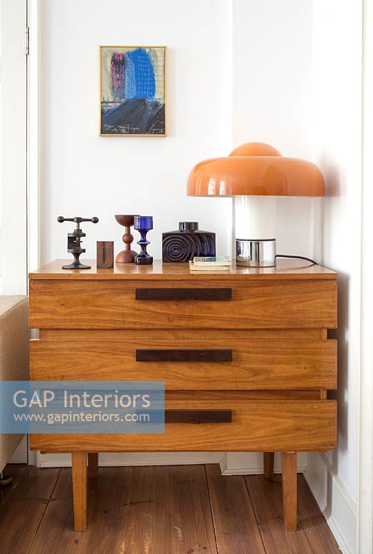 Wooden chest of drawers