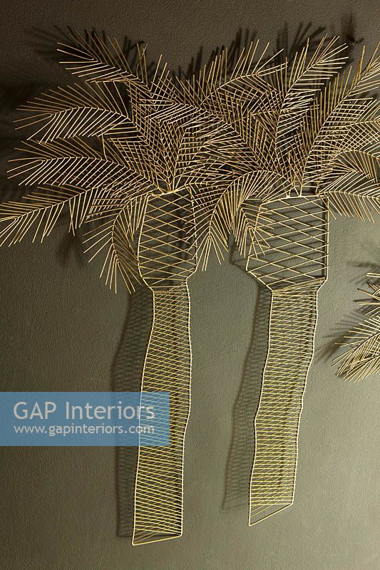 Gold wire palm tree ornaments