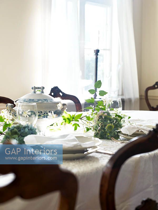 Natural decorations on dining table