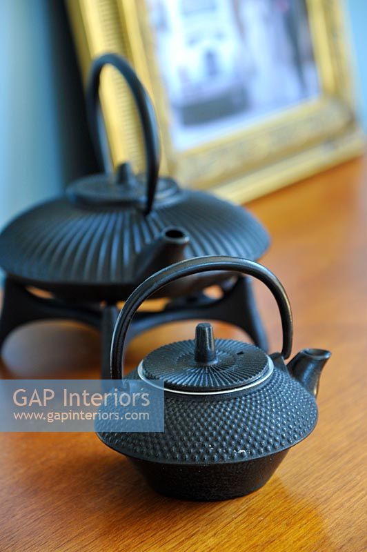 Oriental teapots
