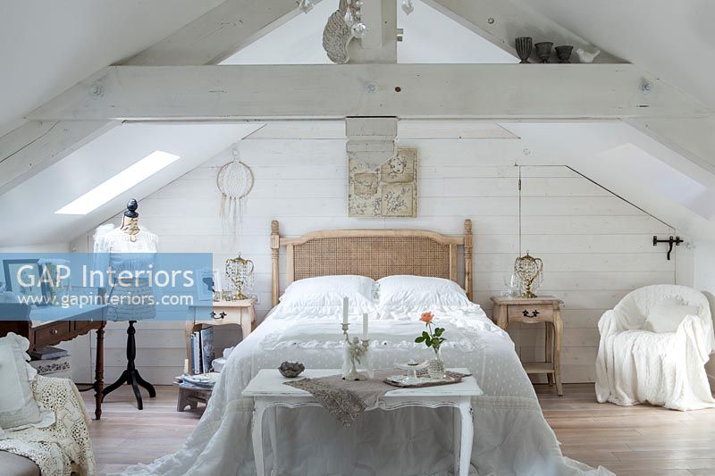 Classic country bedroom