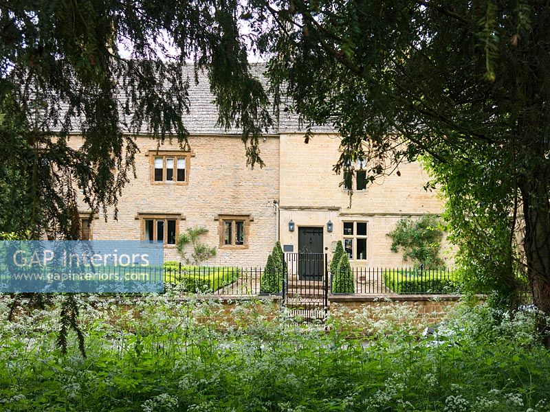 Traditional Cotswold stone home