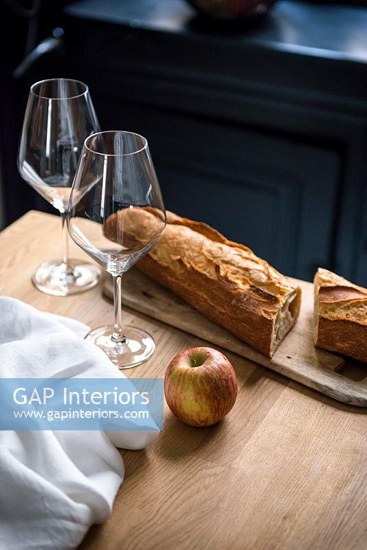 French bread and wine glasses 