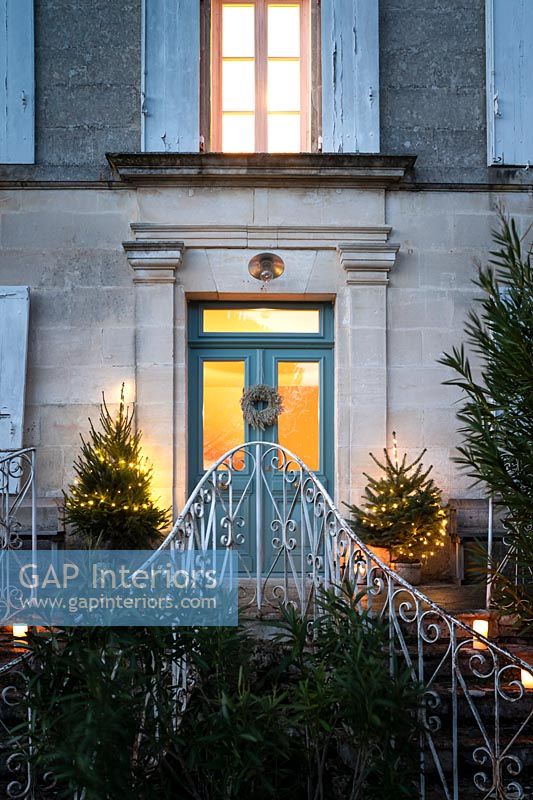 Classic house exterior decorated for Christmas 