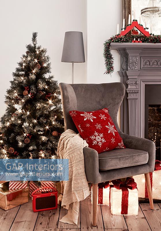 Christmas decorations in classic living room 