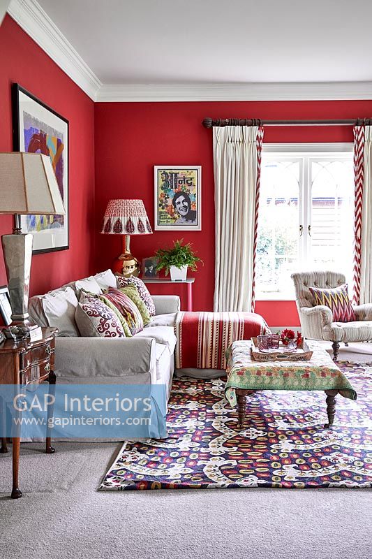 Country red living room 