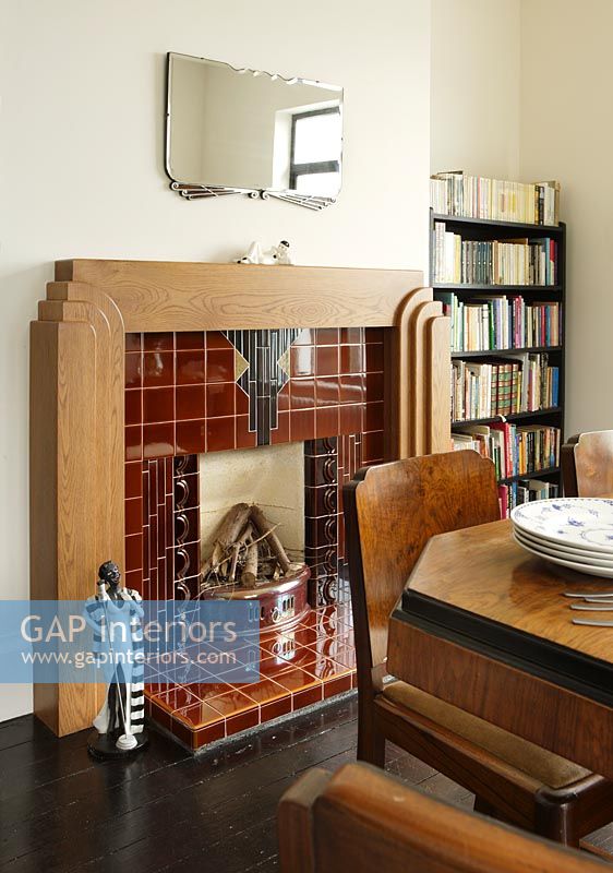 Art deco styled fireplace 