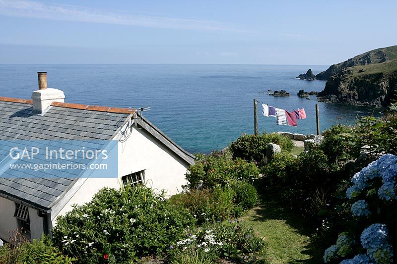 Cornish cottage with sea view 