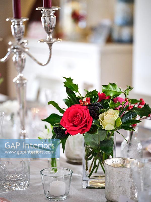 Floral centrepiece on dining table