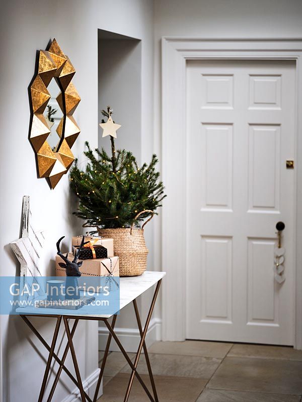 Country hallway decorated for Christmas 