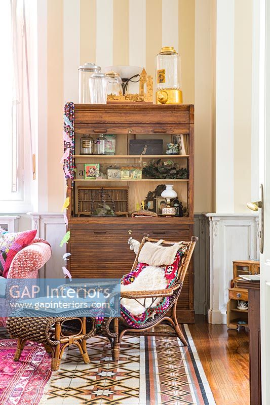 Country living room furniture 