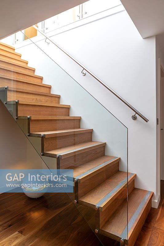 Contemporary floating wooden staircase 