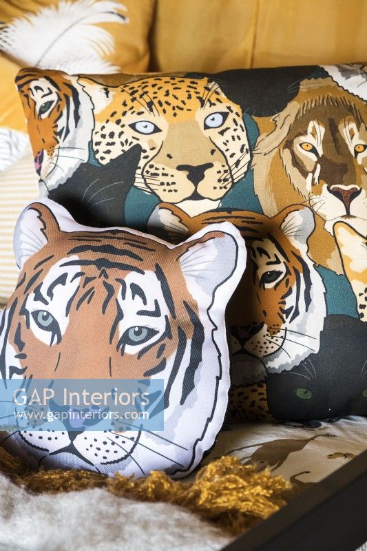 Big cat cushion covers in jungle themed childrens room - detail 