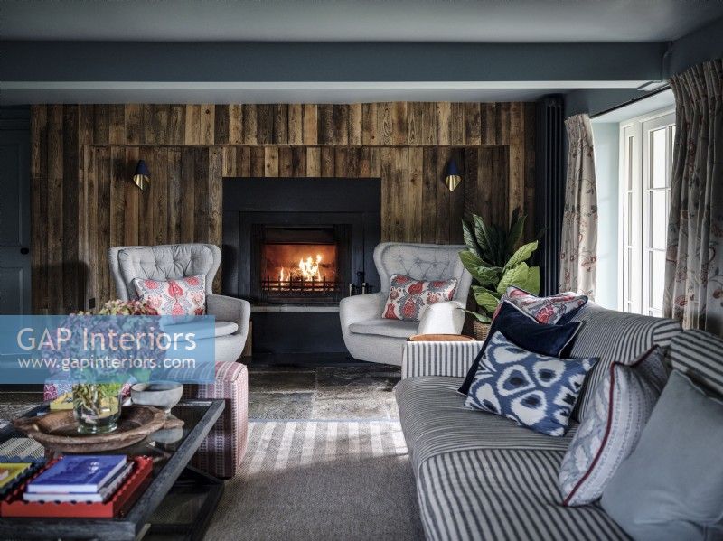 Country style Cinema Room 