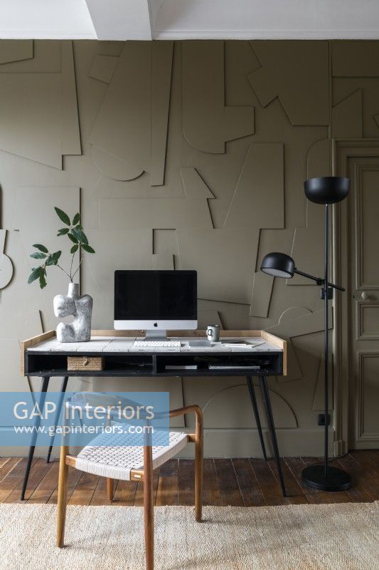 Contemporary textured wall in study