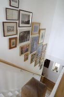 Staircase with picture display
