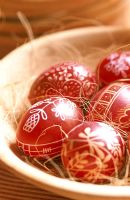 Decorated Easter eggs in bowl 