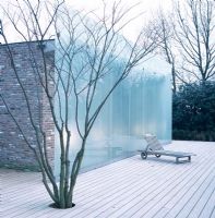 Patio with frosted glass wall
