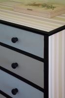 Detail chest of drawers