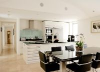 Modern kitchen and dining room 