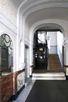 Communal hallway with lift