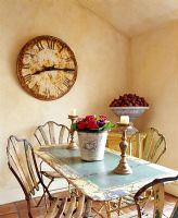 Rustic dining room 
