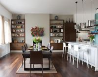 Modern open plan kitchen and dining room 
