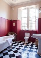 Classic bathroom 