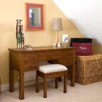 Modern bedroom dressing table 