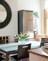 Contemporary dining rooms