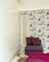 Floral wallpaper on feature wall
