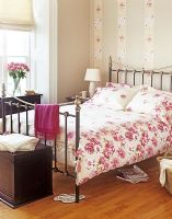 Country bedroom 