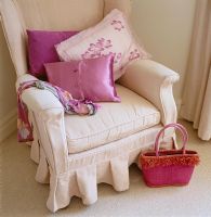Classic armchair with handbag and accessories 