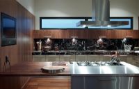 Modern kitchen with marble splashbacks 