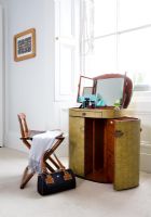 Vintage dressing table in classic bedroom 