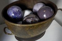 Bowl with ceramic globes