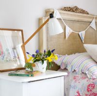 Country bedroom detail