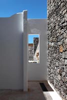 Whitewashed and contrasting stone walls
